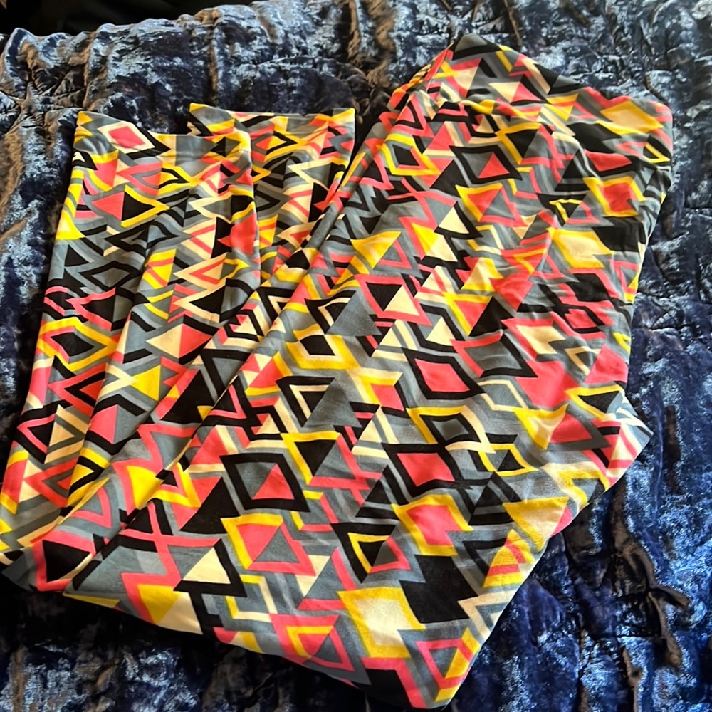 Lularoe Tall and Curvy Leggings Used